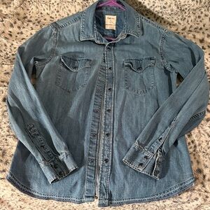 Women's Size Medium Gap Chambray Top